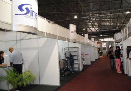 SIMEC - Sindicato das Indústrias Metalúrgicas, Mecânicas e do Material Elétrico de Chapecó/SC Cinco estandes coletivos montados na Eletrometalmecânica, que ocorre em Chapecó, apresentam as potencialidades da indústria...