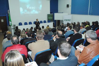 SIMEC - Sindicato das Indústrias Metalúrgicas, Mecânicas e do Material Elétrico de Chapecó/SC O Simec é uma entidade sindical implantada em dezembro de 1988 com ações direcionadas ao segmento das...